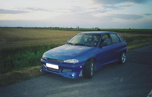 Opel Astra F első lökhárító